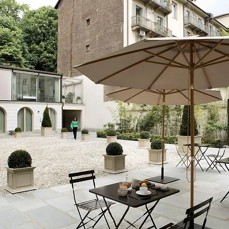 Opera35 Boutique 4*