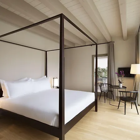 Opera35 Boutique 4*
