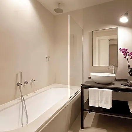 Opera35 Boutique Hotel 4*
