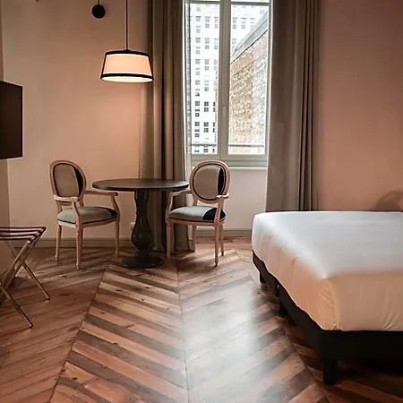 Hotel Opera35 Boutique 4*