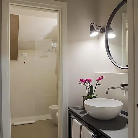 Opera35 Boutique Hotel 4*
