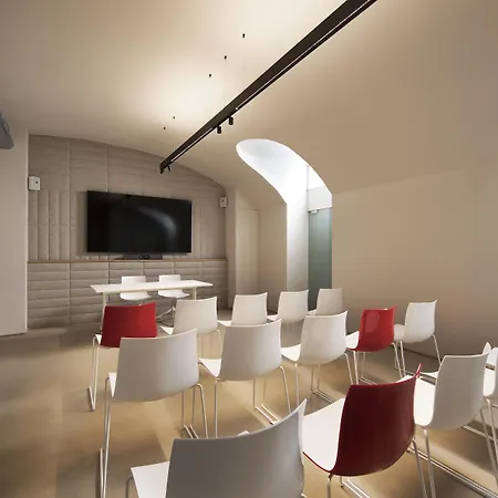 Opera35 Boutique 4*