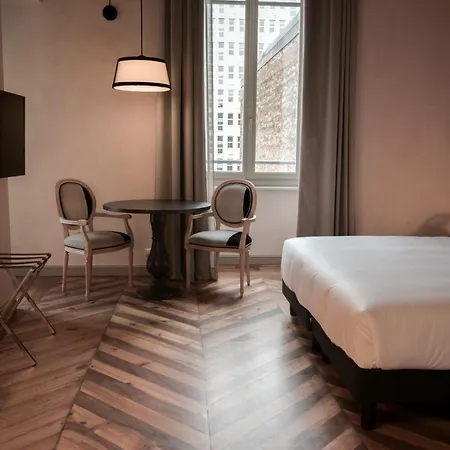 Opera35 Boutique 4*