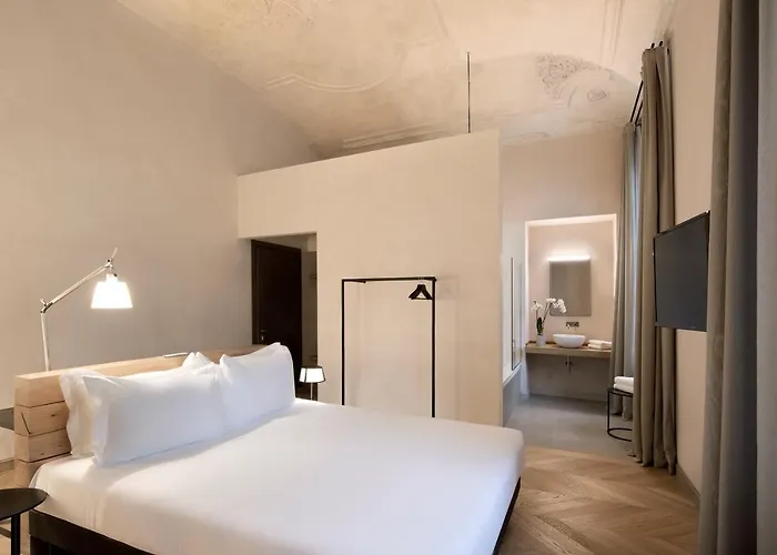 Hotel Opera35 Boutique 4*