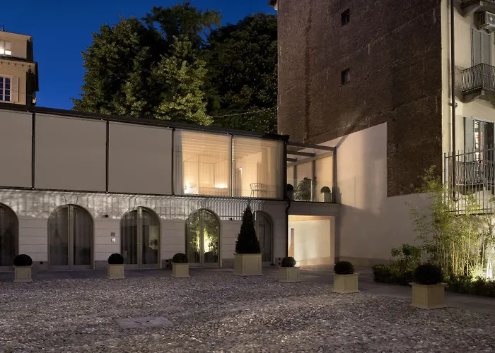 Opera35 Boutique Hotel 4*