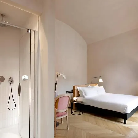 Opera35 Boutique Hotel