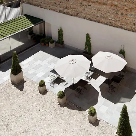 Hotel Opera35 Boutique