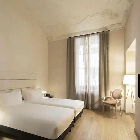 Opera35 Boutique Hotel 4*