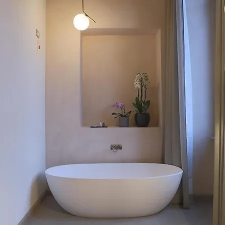Opera35 Boutique Hotel 4*