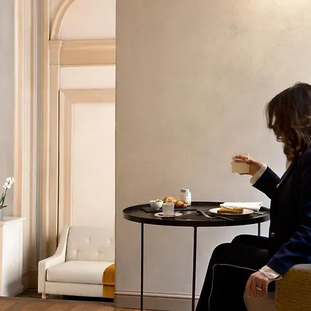 Opera35 Suite&studio Hotel 4*